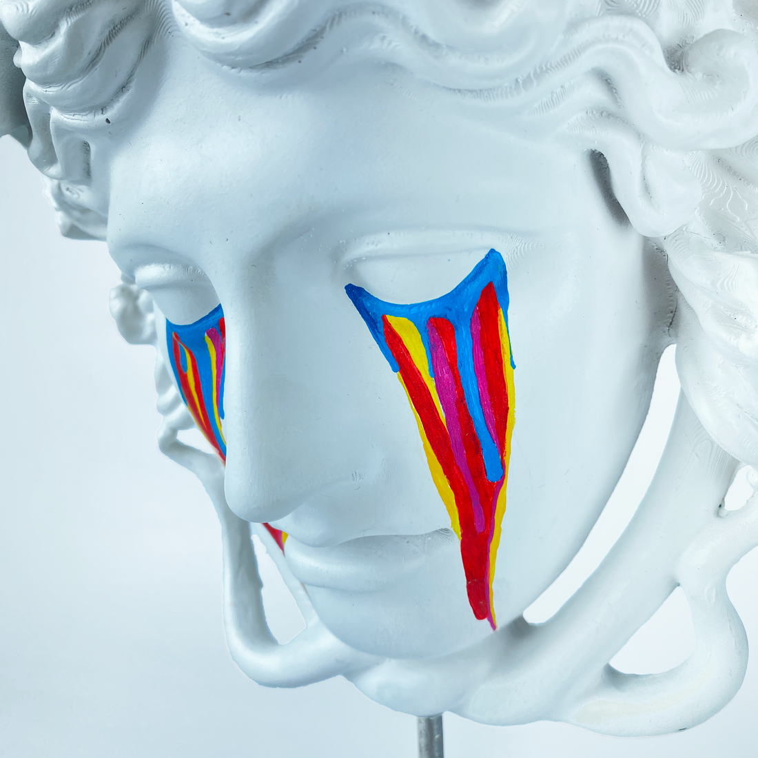 Medusa "Nightmare" White Sculpture