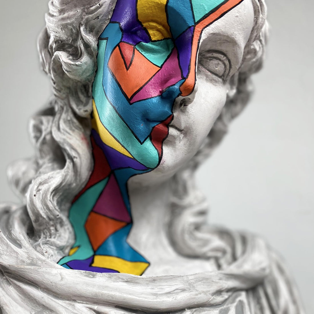Hera "Refraction" Sculpture