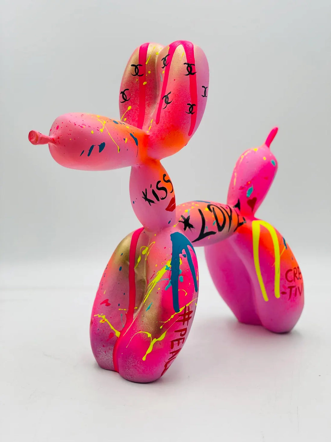 Balloon Dog Sculpture Graffiti Pink