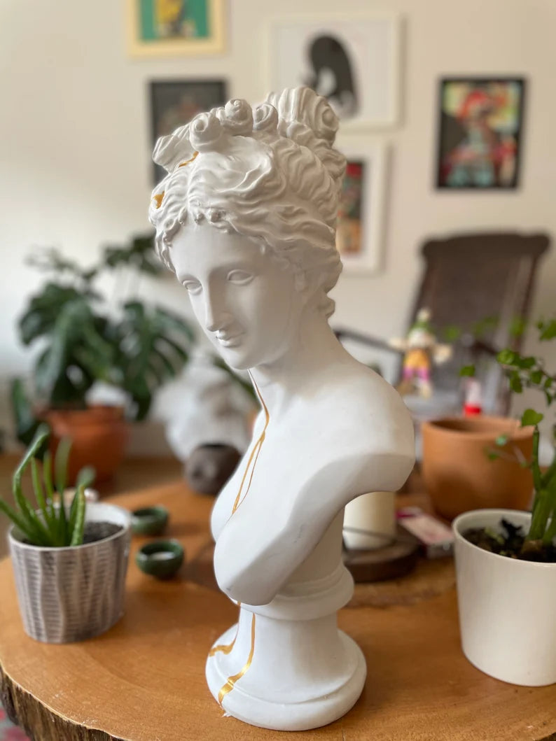 Diana "Golden Stripe" Sculpture
