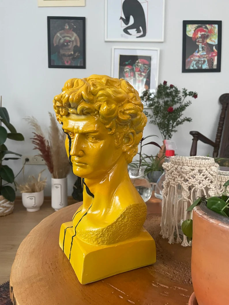 David Sculpture Black&Yellow