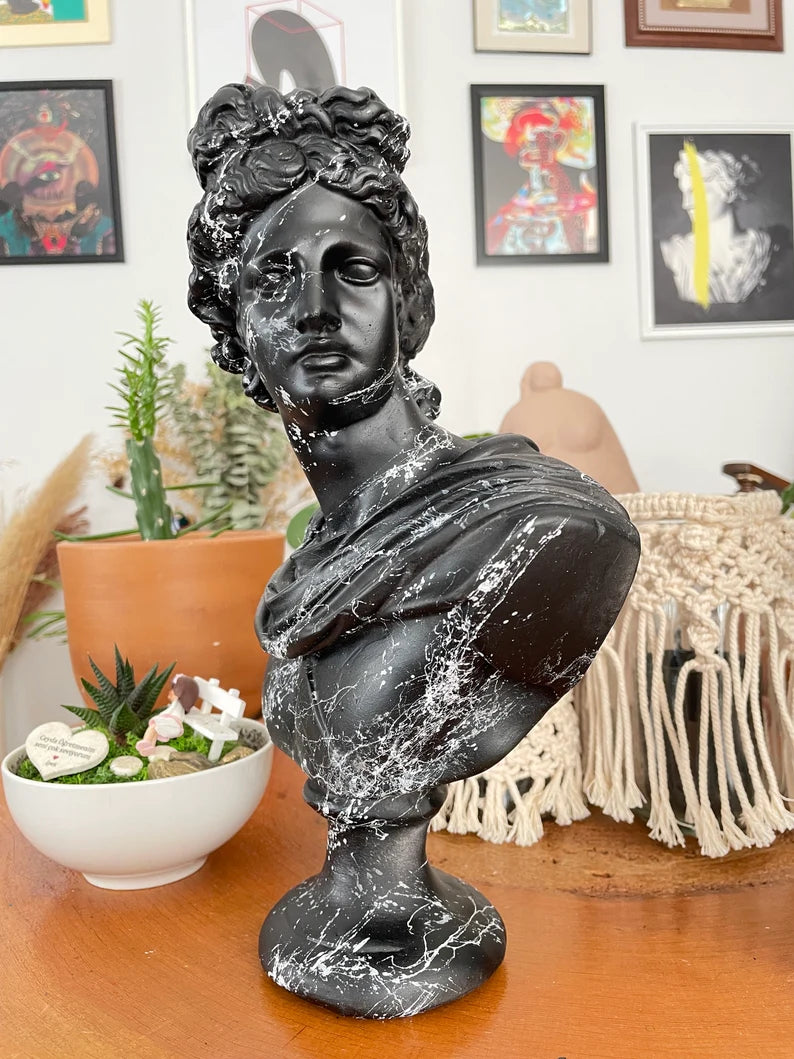 Apollo Sculpture Black